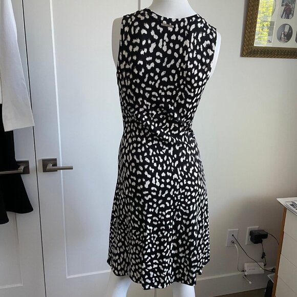 Michael Kors Slvless Crew Nk Fit & Flare Animal Print Knit Dress Blk Cream Sz S - Picture 4 of 11